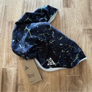 Nike ACG Accessories Nike Acg Dri Fit Reversible Neck Wrap